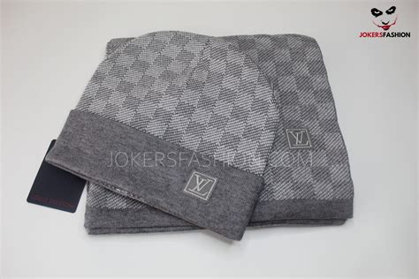 louis vuitton sjaal en muts set|Louis Vuitton shawls.